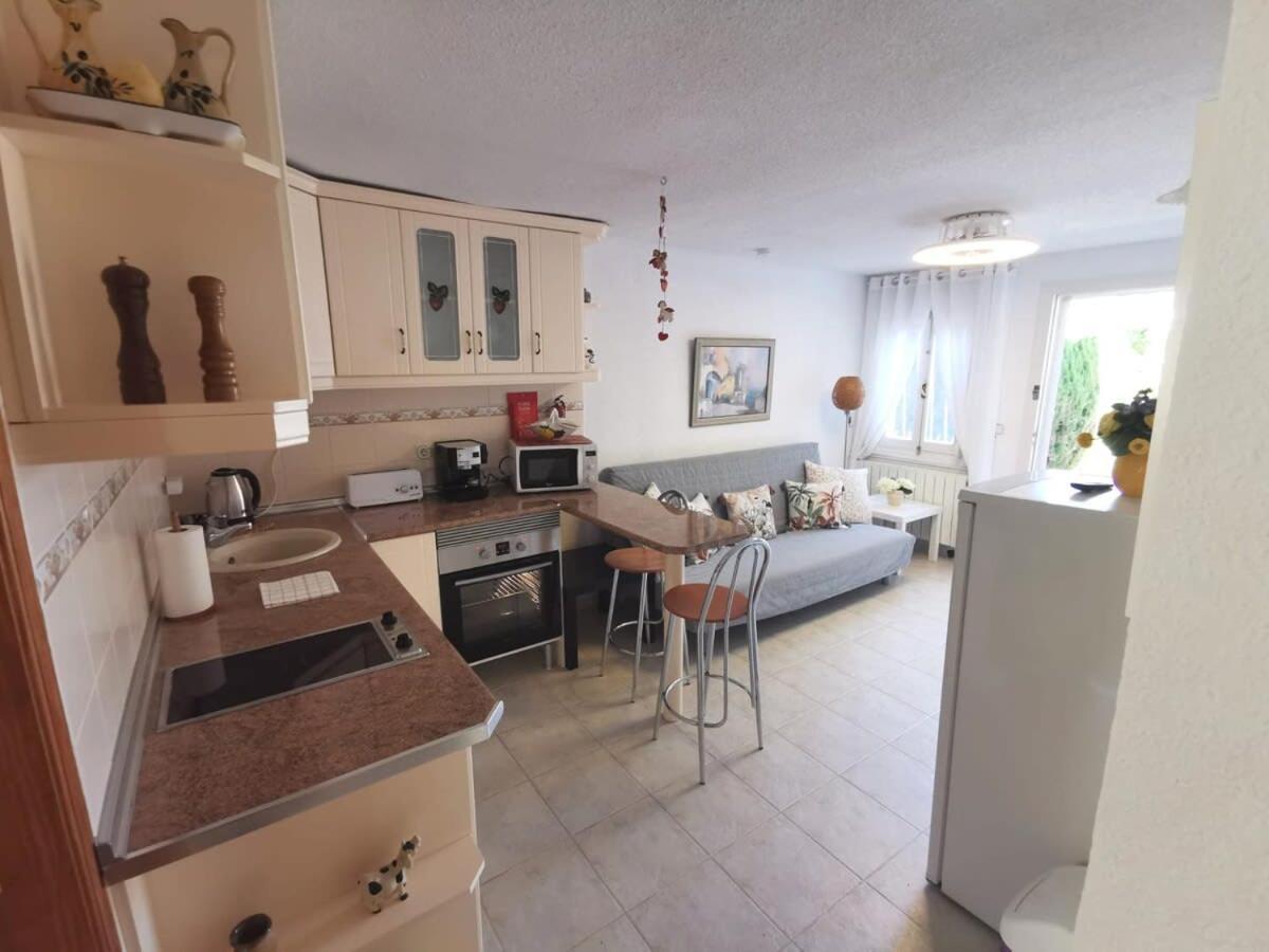 Quaint Ground Floor Apartment With Pool Lb1 Torrevieja Buitenkant foto
