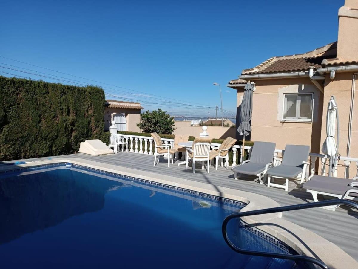 Quaint Ground Floor Apartment With Pool Lb1 Torrevieja Buitenkant foto