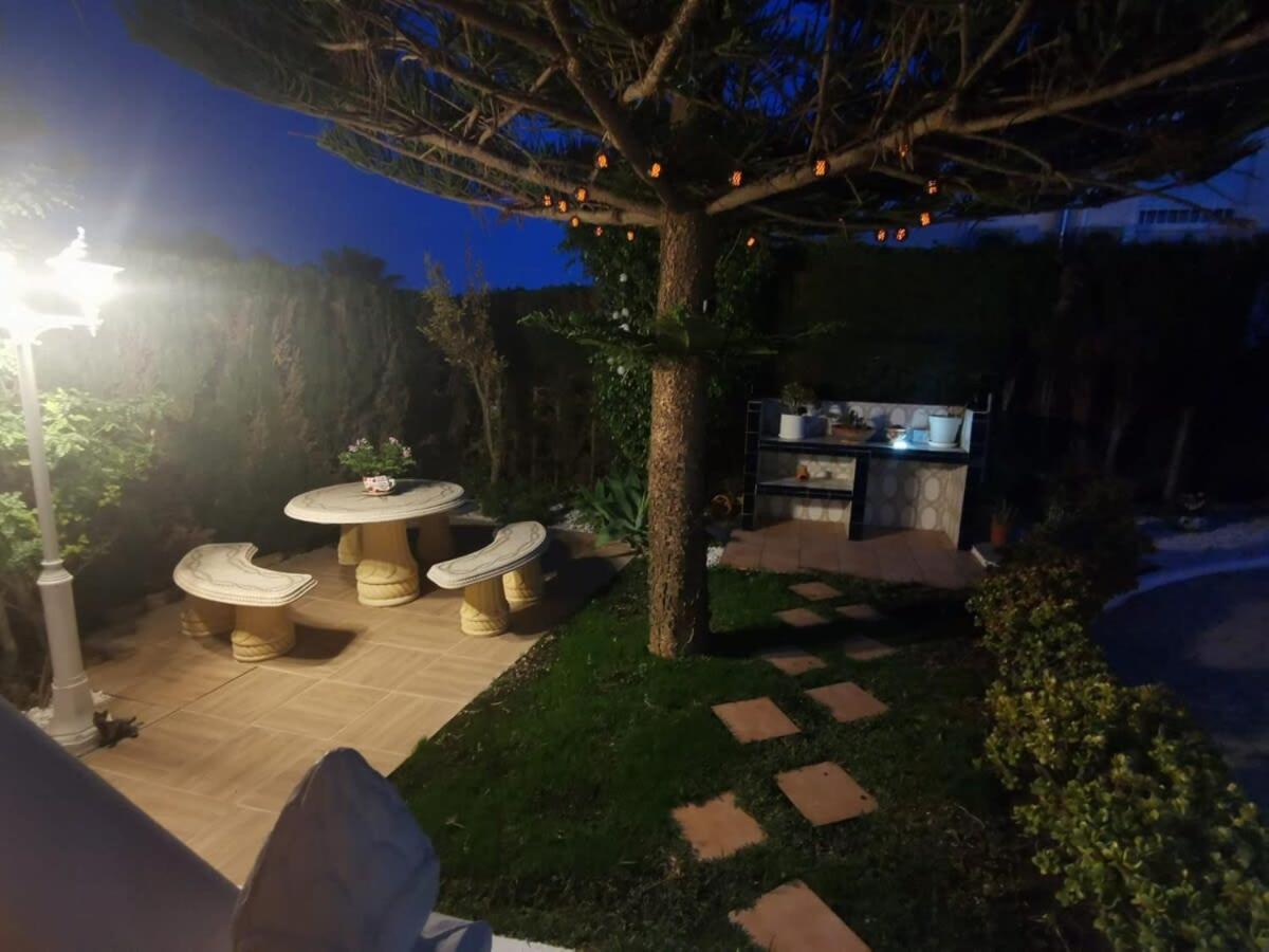 Quaint Ground Floor Apartment With Pool Lb1 Torrevieja Buitenkant foto