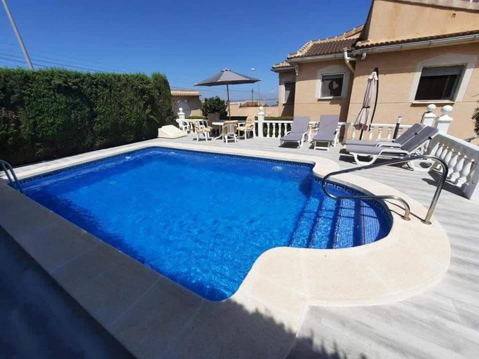 Quaint Ground Floor Apartment With Pool Lb1 Torrevieja Buitenkant foto
